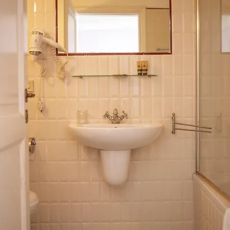 Maddalena - Cerrolungo